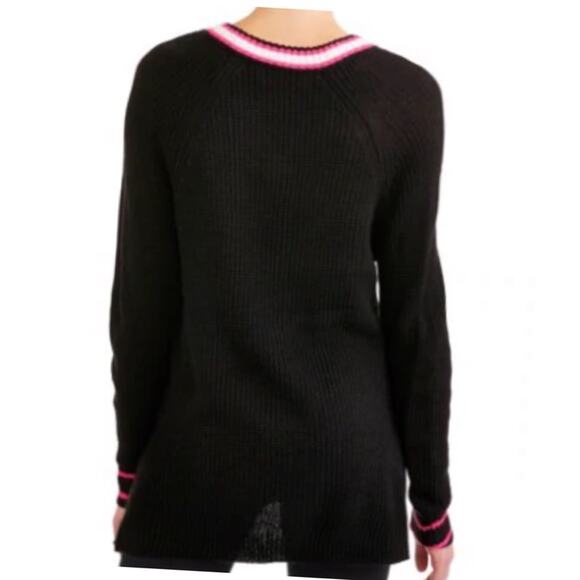Express Women Oversized Black Raglan Tunic V-Neck Hi and low Sweater Size M - Picture 2 of 9